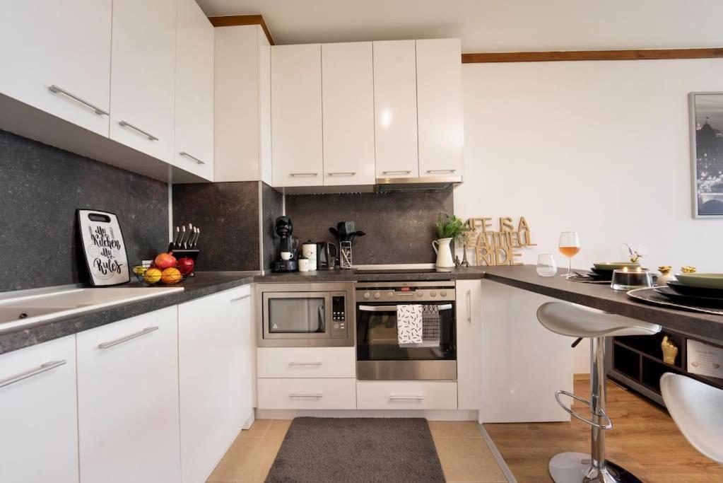 Peaceful Condo W/ Amazing View Банско Экстерьер фото